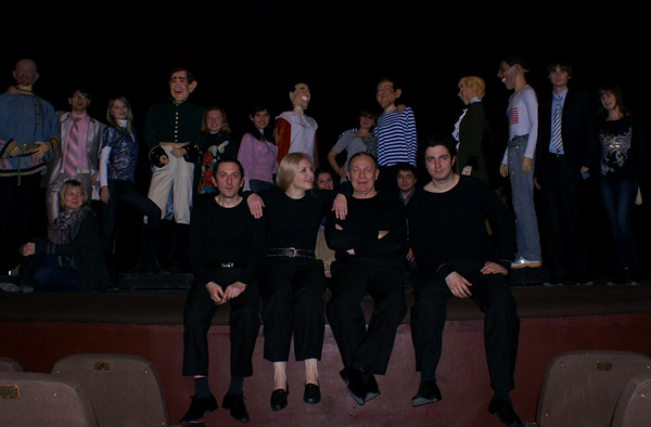 Студенты музыкального театра-студии 
«Орфей» ДК РГУПС на спектакле Молодежного театра